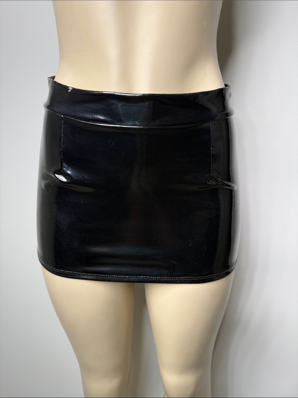Black Patent Mini Skirt - Women's Sleek High-Shine Style